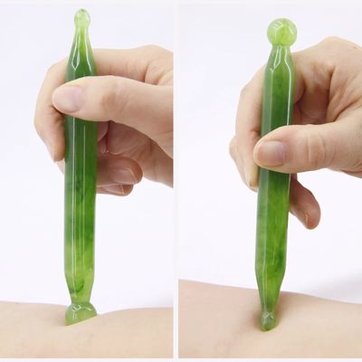 Zielony Jade Gua Sha Kamień Revitalizing Masaż twarzy Narzędzie